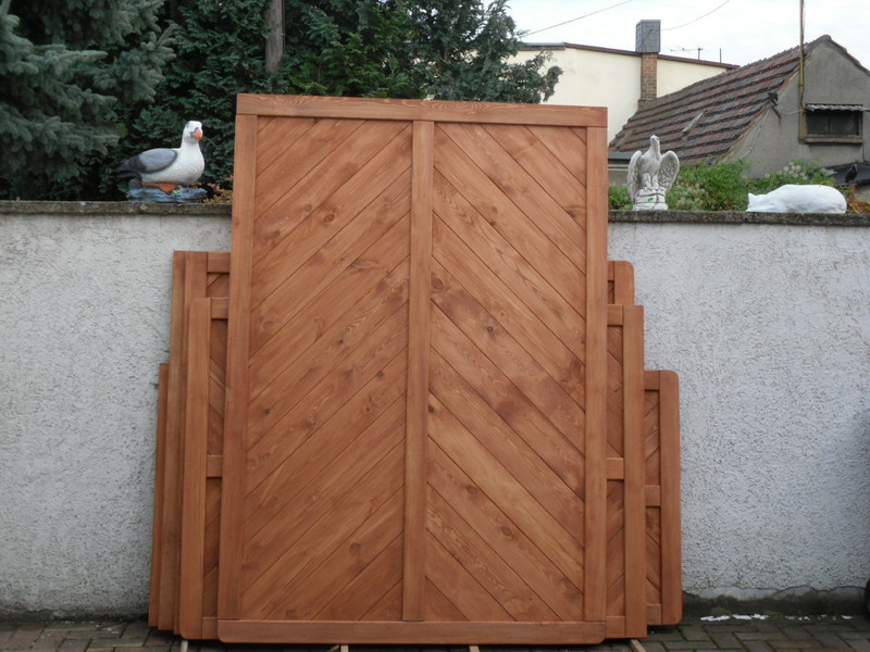 Massivholzmöbel u.Garten-Deko - Sichtzäune / Verkaufsstand